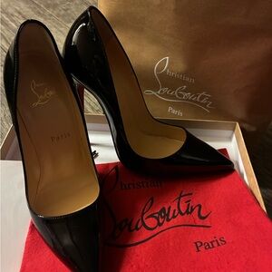 Christian Louboutin So Kate Pumps